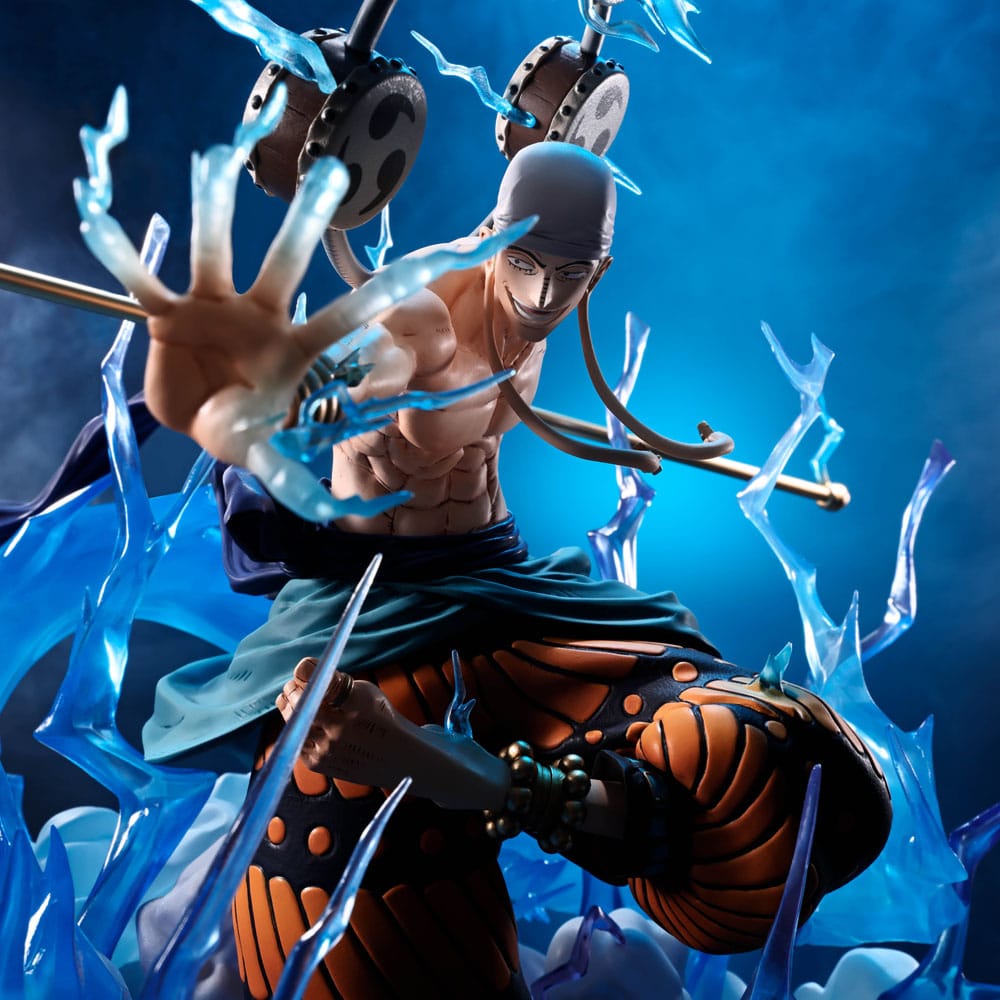 Figurine d'Enel de One Piece lançant une attaque électrique, entouré de foudre bleue, issue de la collection Figuarts ZERO Extra Battle.