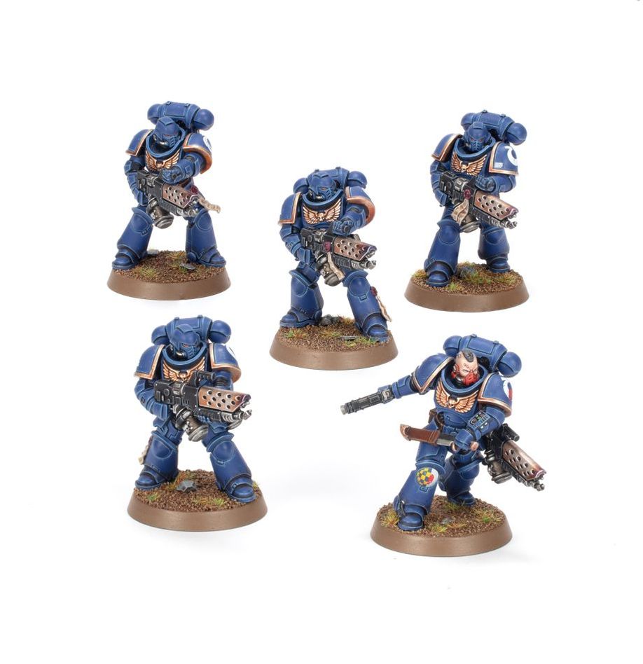 Coffret d’initiation Warhammer 40,000 Introductory Set, avec figurines Space Marines et Tyranides, peintures Citadel et accessoires pour débuter.