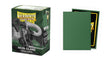 Boîte Dragon Shield Matte Non-Glare Forest Green contenant 100 protège-cartes standard verts avec finition mate anti-reflets.