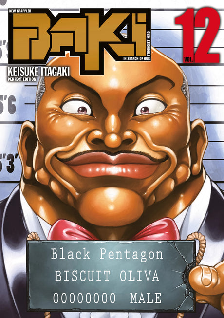 manga New Grappler Baki Perfect Edition tome 12 avec Biscuit Oliva en mugshot, en costume avec un grand sourire et un nœud papillon rouge