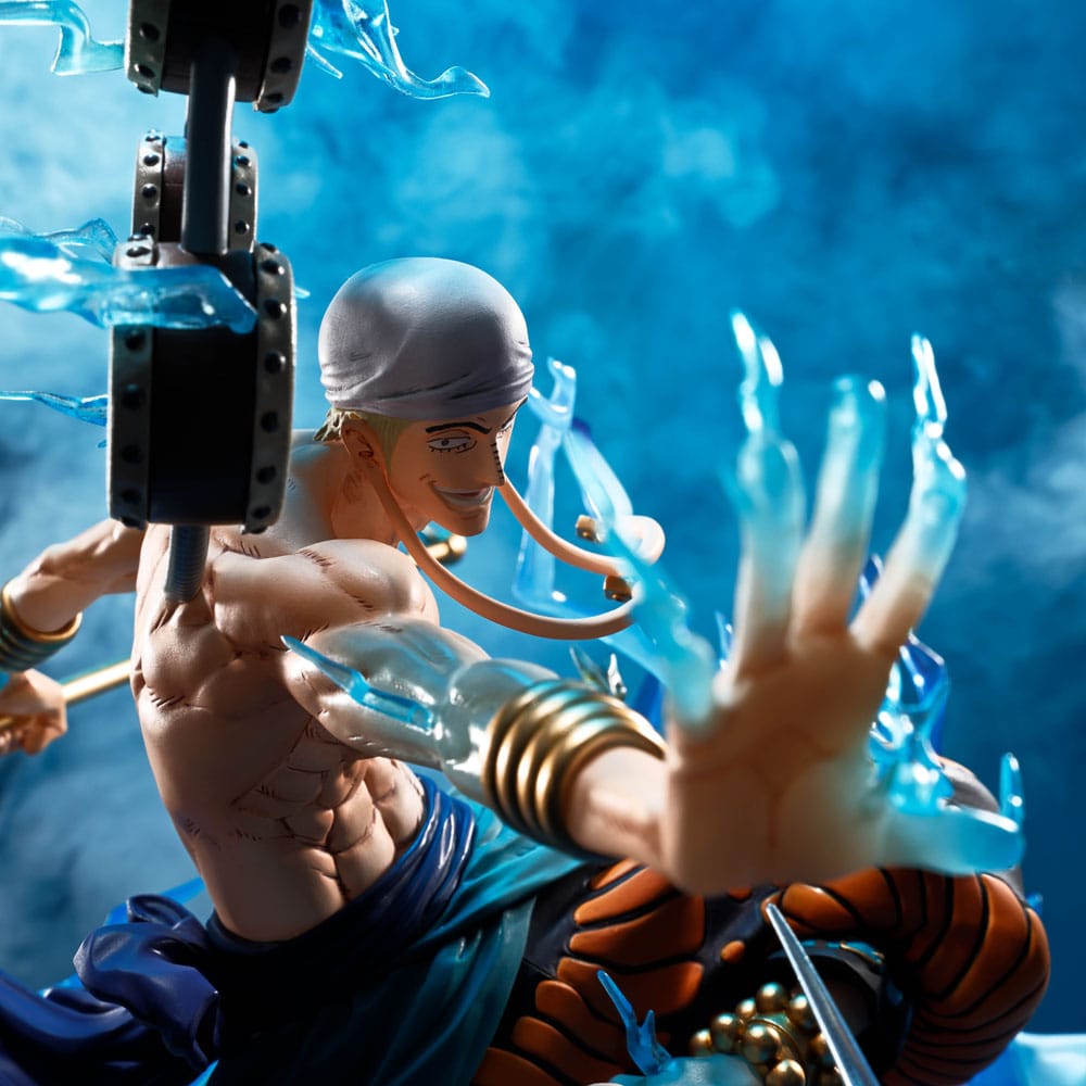 Figurine d'Enel de One Piece lançant une attaque électrique, entouré de foudre bleue, issue de la collection Figuarts ZERO Extra Battle.