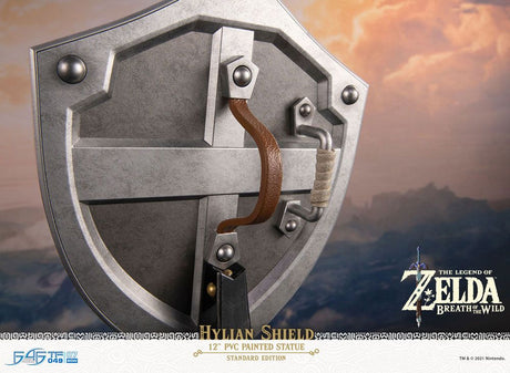 The Legend of Zelda Breath of the Wild statuette PVC Hylian Shield