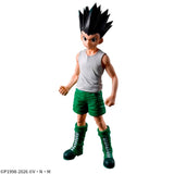 Figurine Hunter x Hunter Grandista Gon Freecss par Banpresto, représentant Gon en débardeur blanc, short vert, bottes vertes et poings serrés en posture déterminée.