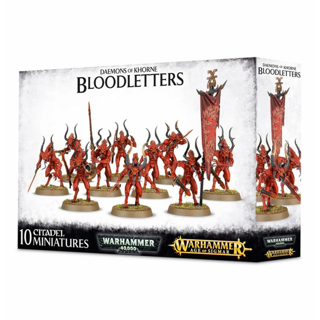 Boîte Warhammer Daemons of Khorne Bloodletters avec 10 figurines démoniaques rouges armées de lames et bannière de Khorne.