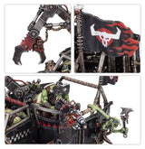 Warhammer 40,000 Orks Trukk Kamion contenant 1 figurine Citadel de véhicule ork blindé avec pince mécanique, gros pneus et défenses massives.